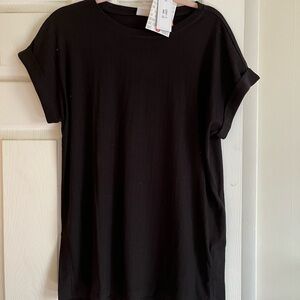 LuLaRoe Leah Black Boxy Short Sleeve Tee